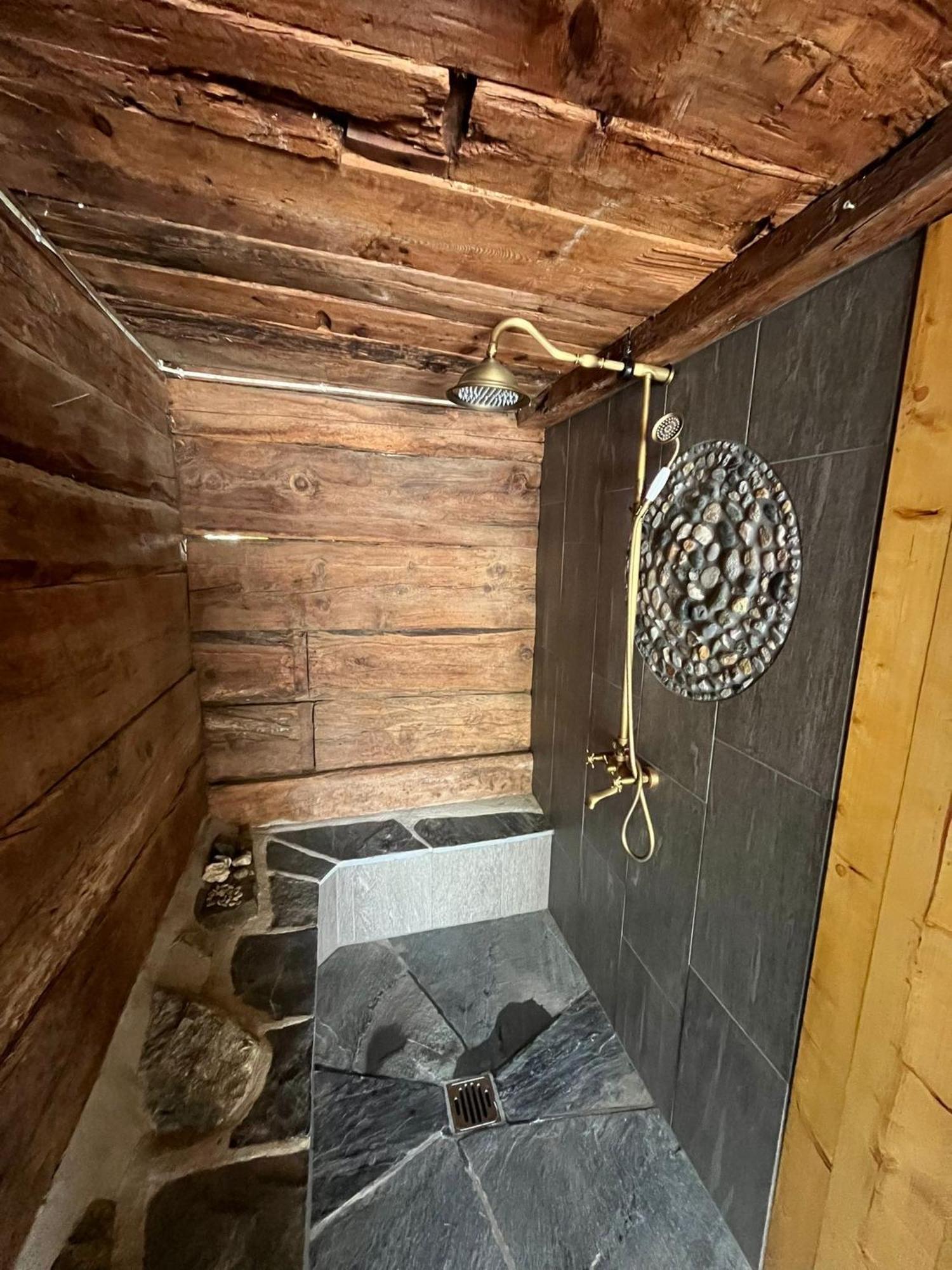 Chalet La Paz With Hotpot And Sauna Villa Torbel Bagian luar foto